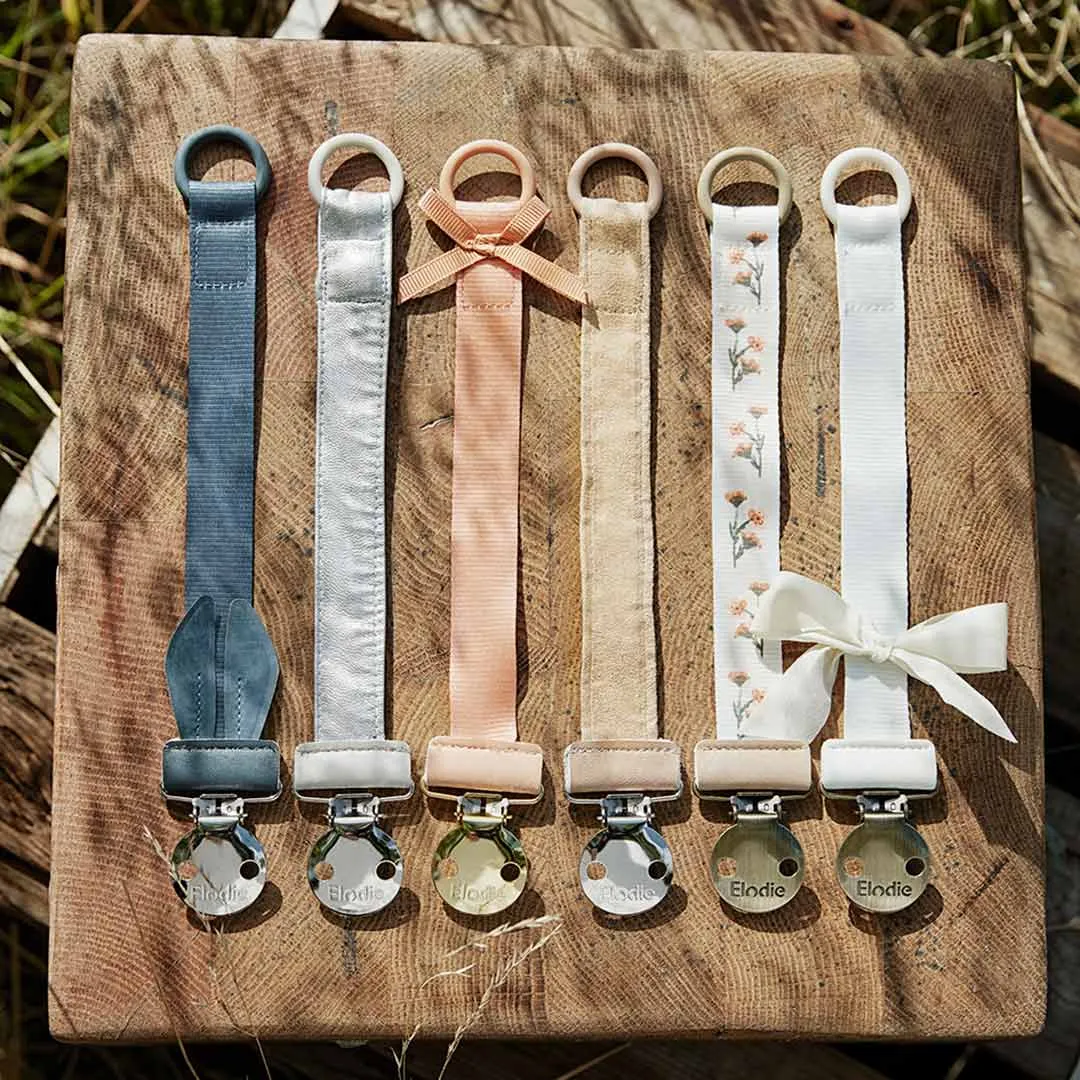 Elodie Details Pacifier Clip Wood - Pure Khaki