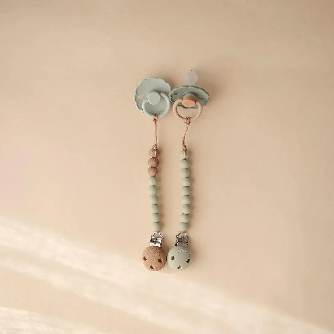 Mushie Hera Pacifier Clip - Sage